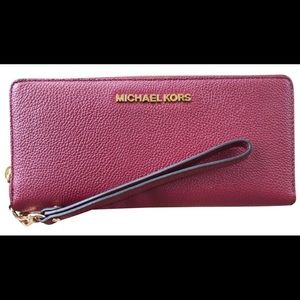 Michael Kors Jet Set Travel Wallet - Large